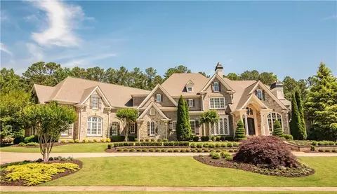 2960 Manor Bridge Dr, Milton, GA 30004