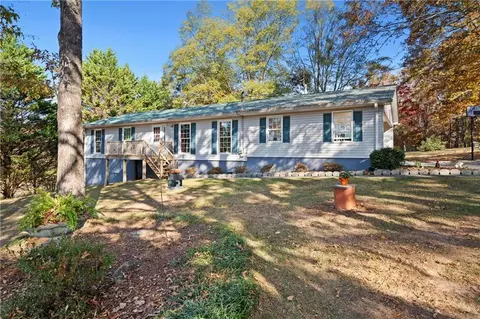 6180 Hulsey Rd, Clermont, GA 30527