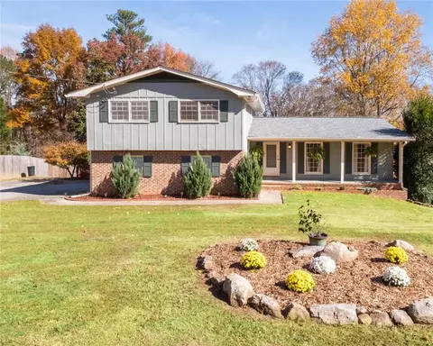 3798 Kinnard Dr, Atlanta, GA 30360