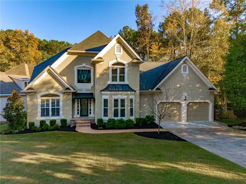1002 Fairway Valley Dr, Woodstock, GA 30189