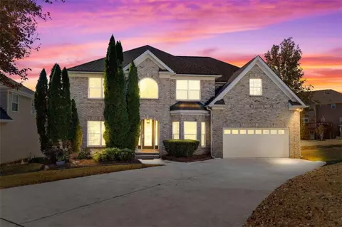 275 Wyncreek Ct, Atlanta, GA 30331