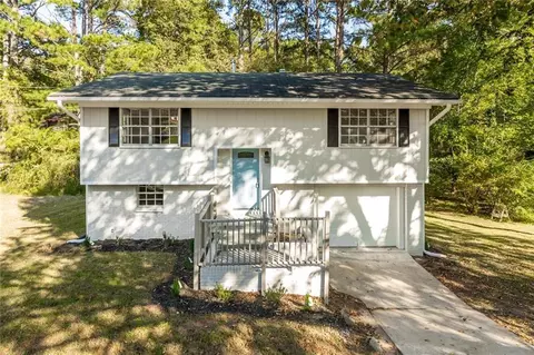 610 Alex Dr SW, Atlanta, GA 30331
