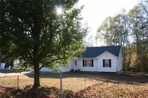 3505 Lakeview Dr, Gainesville, GA 30501