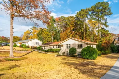 311 E Valley Dr, Marietta, GA 30068 photo 2