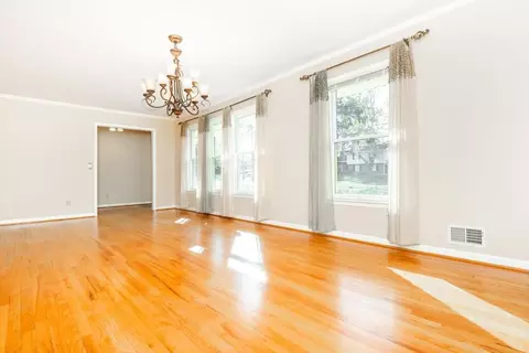 311 E Valley Dr, Marietta, GA 30068 photo 8