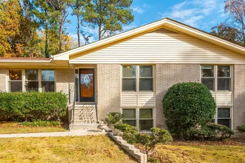 311 E Valley Dr, Marietta, GA 30068 photo 5