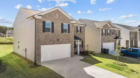 1326 Village Brook Dr, Dacula, GA 30019