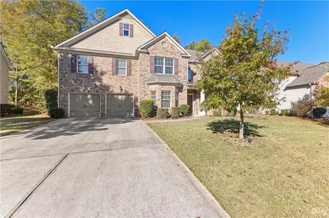 510 Summer Brooke Ln, Fairburn, GA 30213