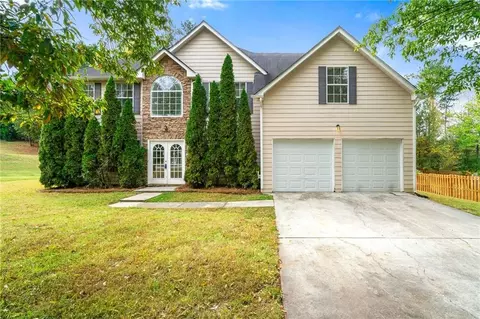 3215 Mineral Ridge Ct, Stone Mountain, GA 30087