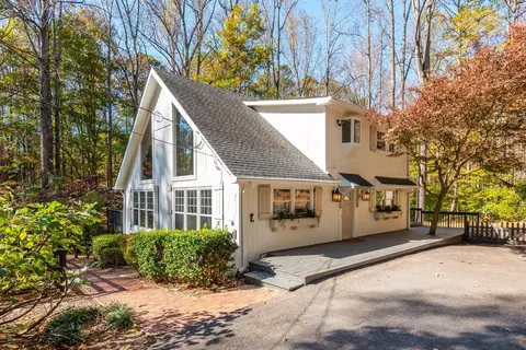 2390 Bethany Bnd, Alpharetta, GA 30004