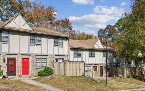 1150 Rankin St #O18, Stone Mountain, GA 30083