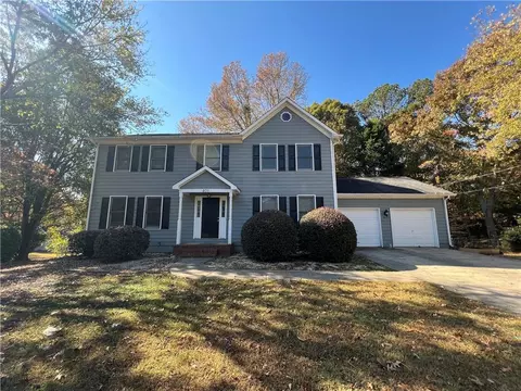401 Sophomore Ln, Lawrenceville, GA 30044