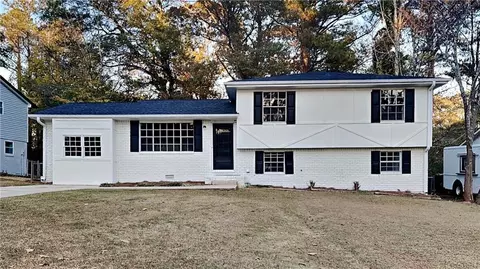 8292 Brittany Ln, Riverdale, GA 30274