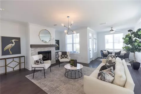 601 Millcroft Blvd #10, Buford, GA 30518