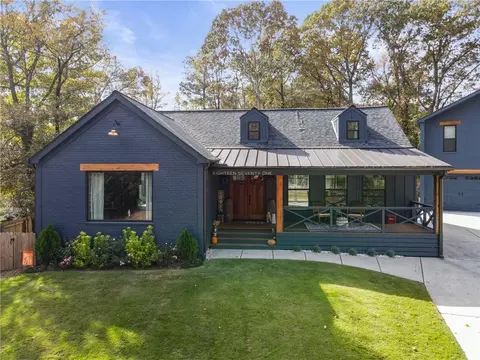 1871 Dyer Cir, Chamblee, GA 30341 photo 3