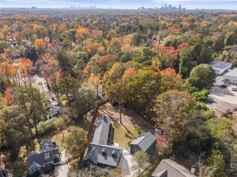 1871 Dyer Cir, Chamblee, GA 30341 photo 5