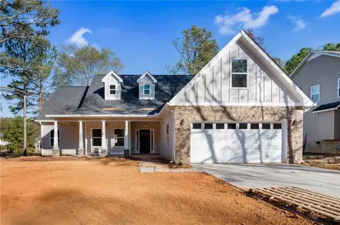 178 Harrison Ln NE, Calhoun, GA 30701