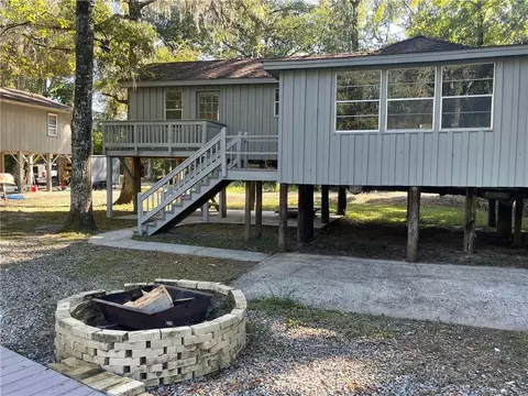 35 River Row Rd, Midville, GA 30441