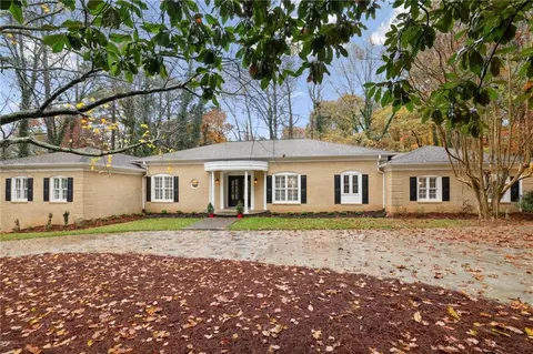 125 River Park Dr, Sandy Springs, GA 30328