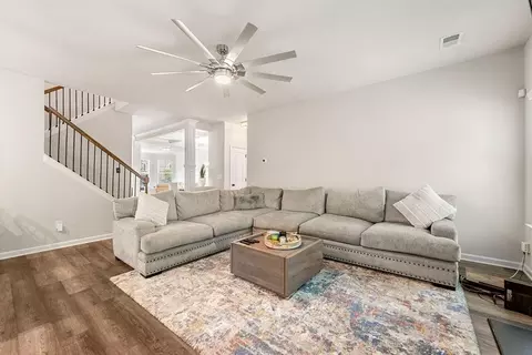2357 Red Hibiscus Ct, Atlanta, GA 30331