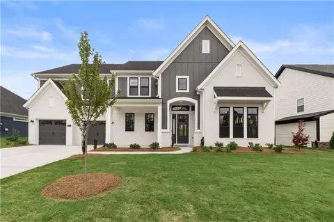 91 Clear Lake Pkwy, Hoschton, GA 30548