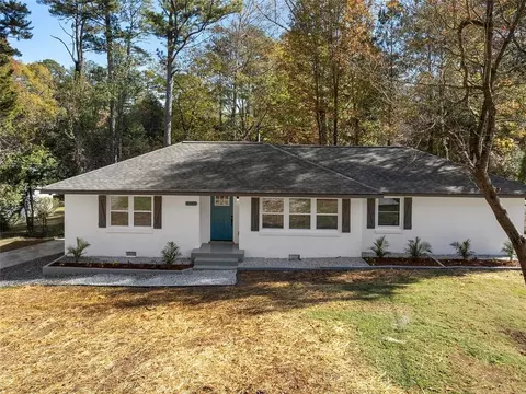 5945 North Ave, Austell, GA 30168