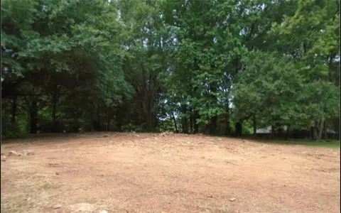 5271 Waits Dr SE, Mableton, GA 30126