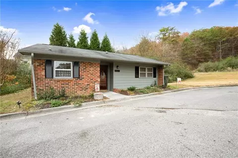 1973 Meadowbrook Cir NW, Dalton, GA 30720