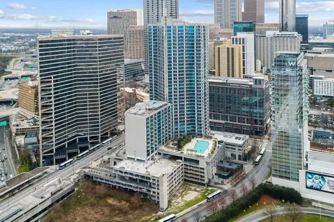 400 W Peachtree St #3306, Atlanta, GA 30308