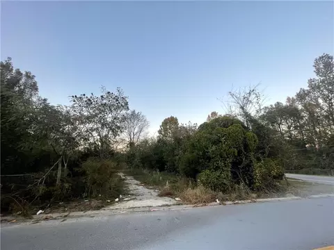 2611 Village Green Ln, Macon, GA 31206