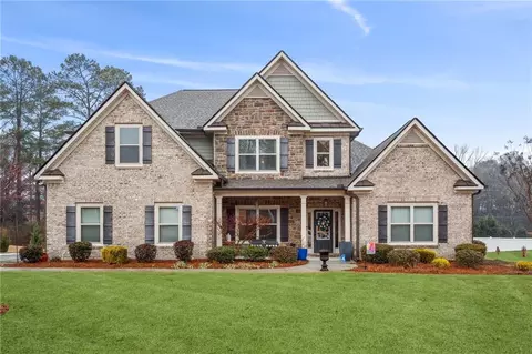807 Mildred Ln, Loganville, GA 30052