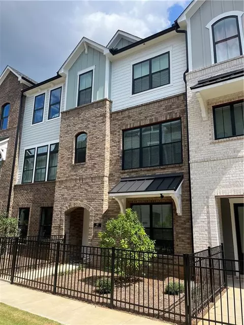 315 Walker Avenue Dr #122, Roswell, GA 30076