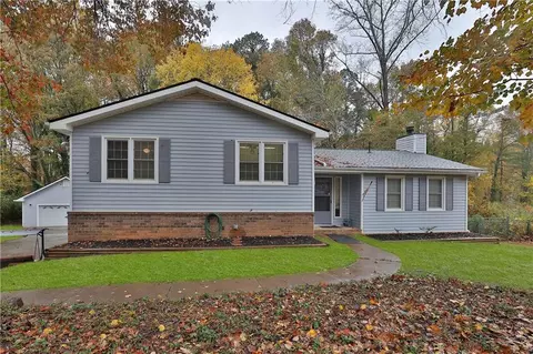 3850 Apache Ln, Douglasville, GA 30135