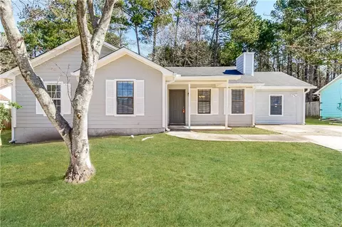 10422 Candlelight Rd, Jonesboro, GA 30238