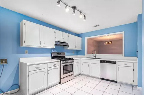 1406 N Crossing Dr NE, Atlanta, GA 30329