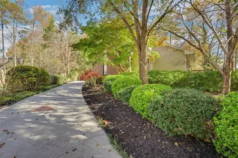 3218 Lakeridge Dr SE, Marietta, GA 30067