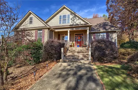 32 Mountain Creek Dr SE, Rome, GA 30161
