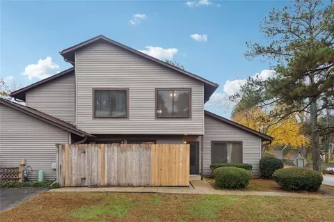 2758 Whitewater Ct, Austell, GA 30106