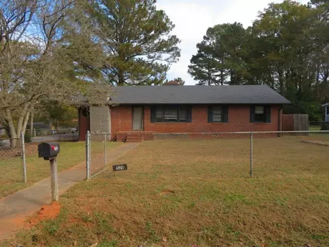 520 Hill St, Monroe, GA 30656