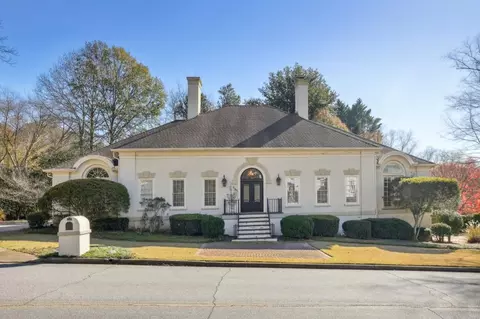 7835 Landowne Dr, Sandy Springs, GA 30350