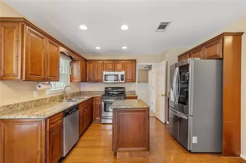 2475 Compton Pl, Suwanee, GA 30024 photo 11