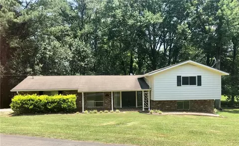 2 Dekle Dr, Rome, GA 30161