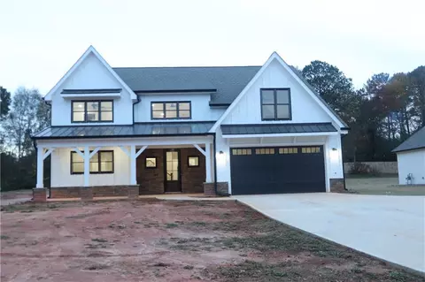 4255 Haynes Cir, Snellville, GA 30039