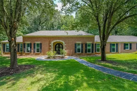 151 Pine Forest Dr, Lawrenceville, GA 30046