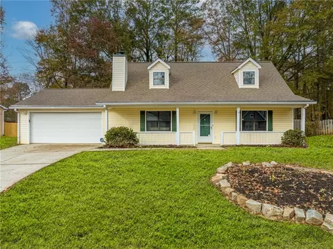 1296 Fairridge Cir SW, Marietta, GA 30008