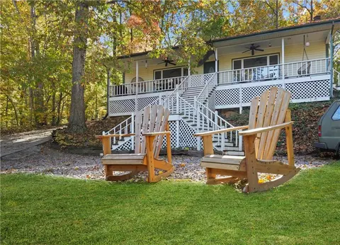 6750 Thunder Trl, Gainesville, GA 30506