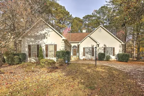 9654 Fox Hunt Cir N, Douglasville, GA 30135