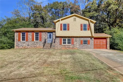 4046 Rue Dartagnan, Stone Mountain, GA 30083