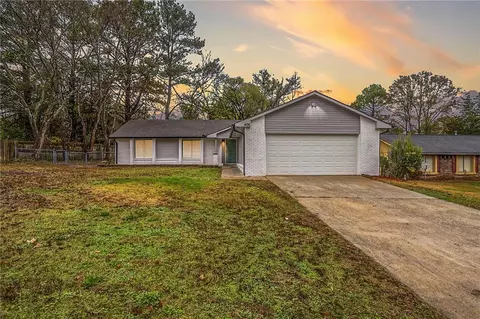 405 Piney Fork Ln, College Park, GA 30349
