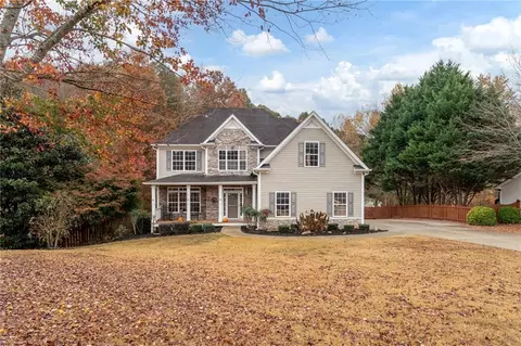 326 Fairwood Dr, Dallas, GA 30157